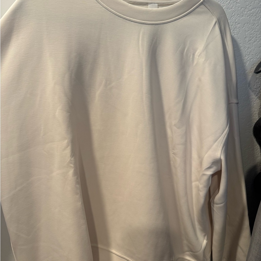 🤍 Lululemon Softstreme™ Oversized Crewneck Pullover – Size XL (Light Ivory)